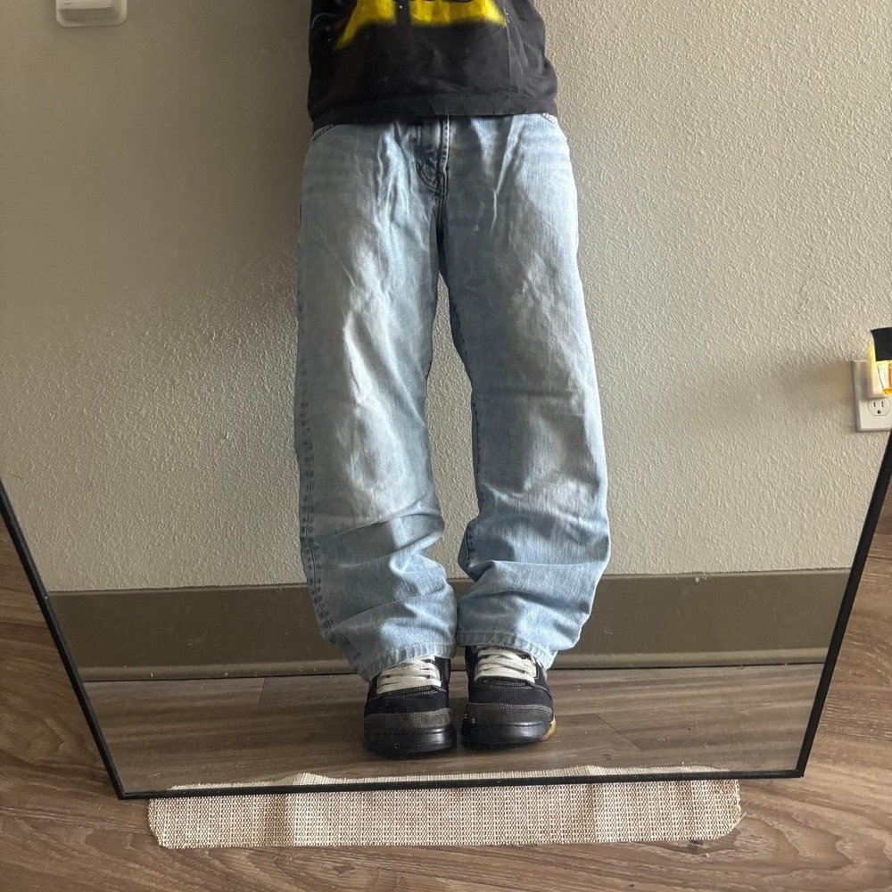 Vintage Y2K/2000s Light Wash Gap Denim Jeans! 33x27